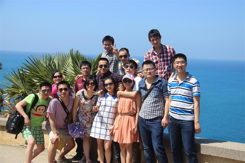 2014һF